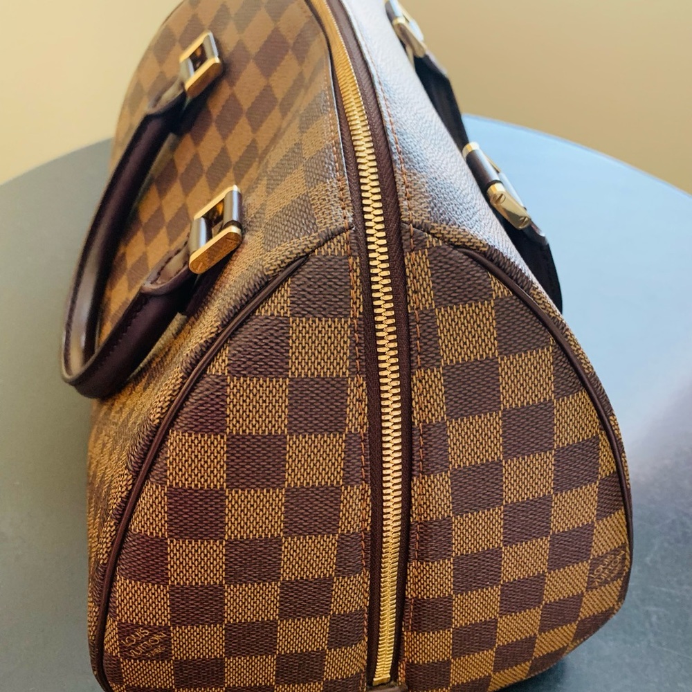 Authentic LV Ribera mm size - Picture 2 of 9